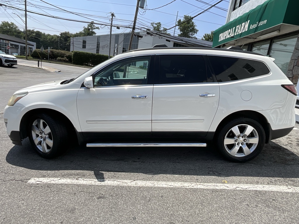 2014 Chevrolet Traverse LTZ photo 3