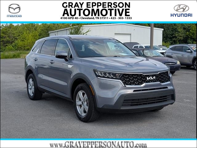 2023 Kia Sorento LX's photo
