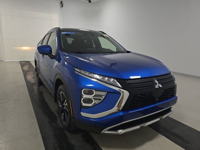 2023 Mitsubishi Eclipse Cross SE photo 2