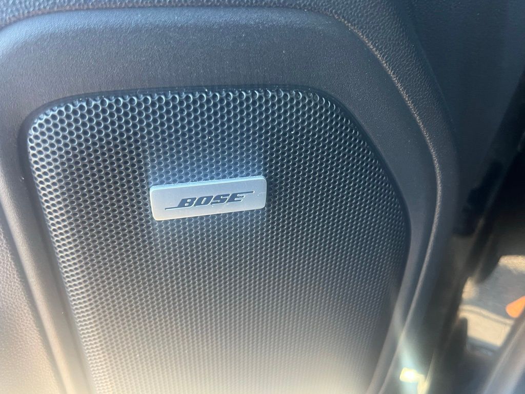 2020 Chevrolet Silverado 1500 RST photo 13