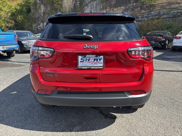 2026 Jeep Compass Limited photo 3