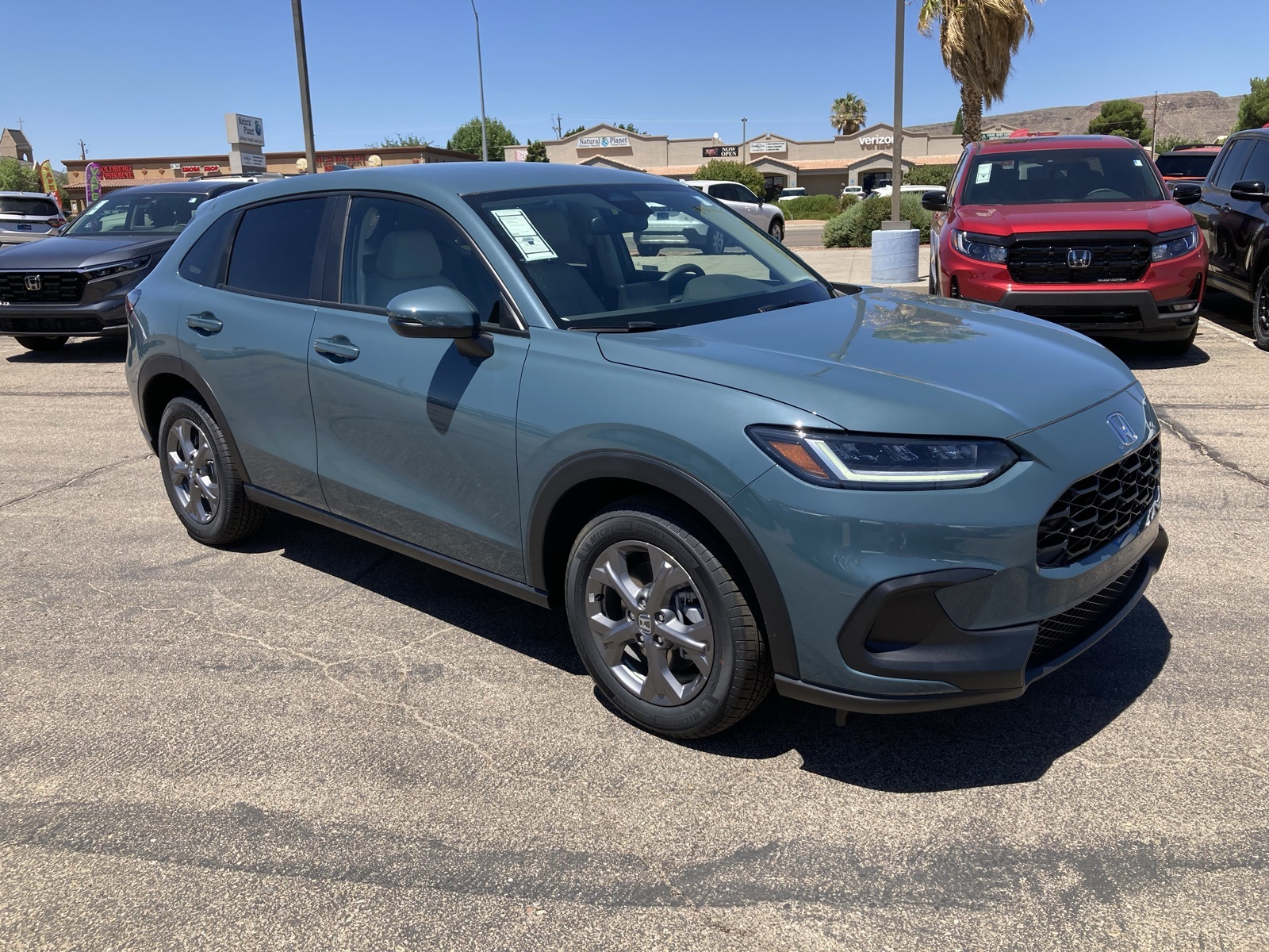 2026 Honda HR-V LX photo 3
