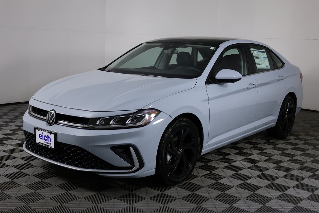 2025 Volkswagen Jetta 1.5T SE photo 3