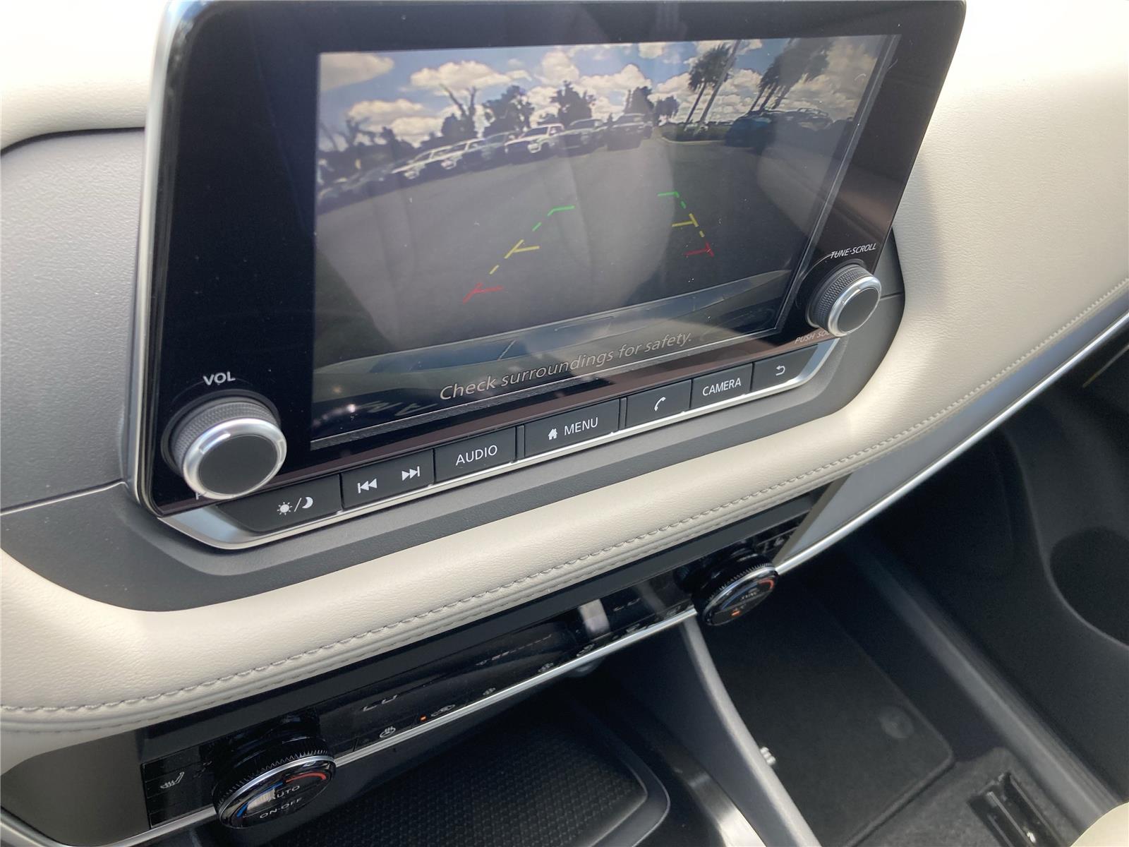 2026 Nissan Rogue SV photo 14