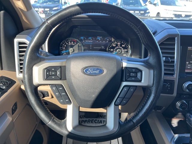 2015 Ford F-150 Lariat photo 15