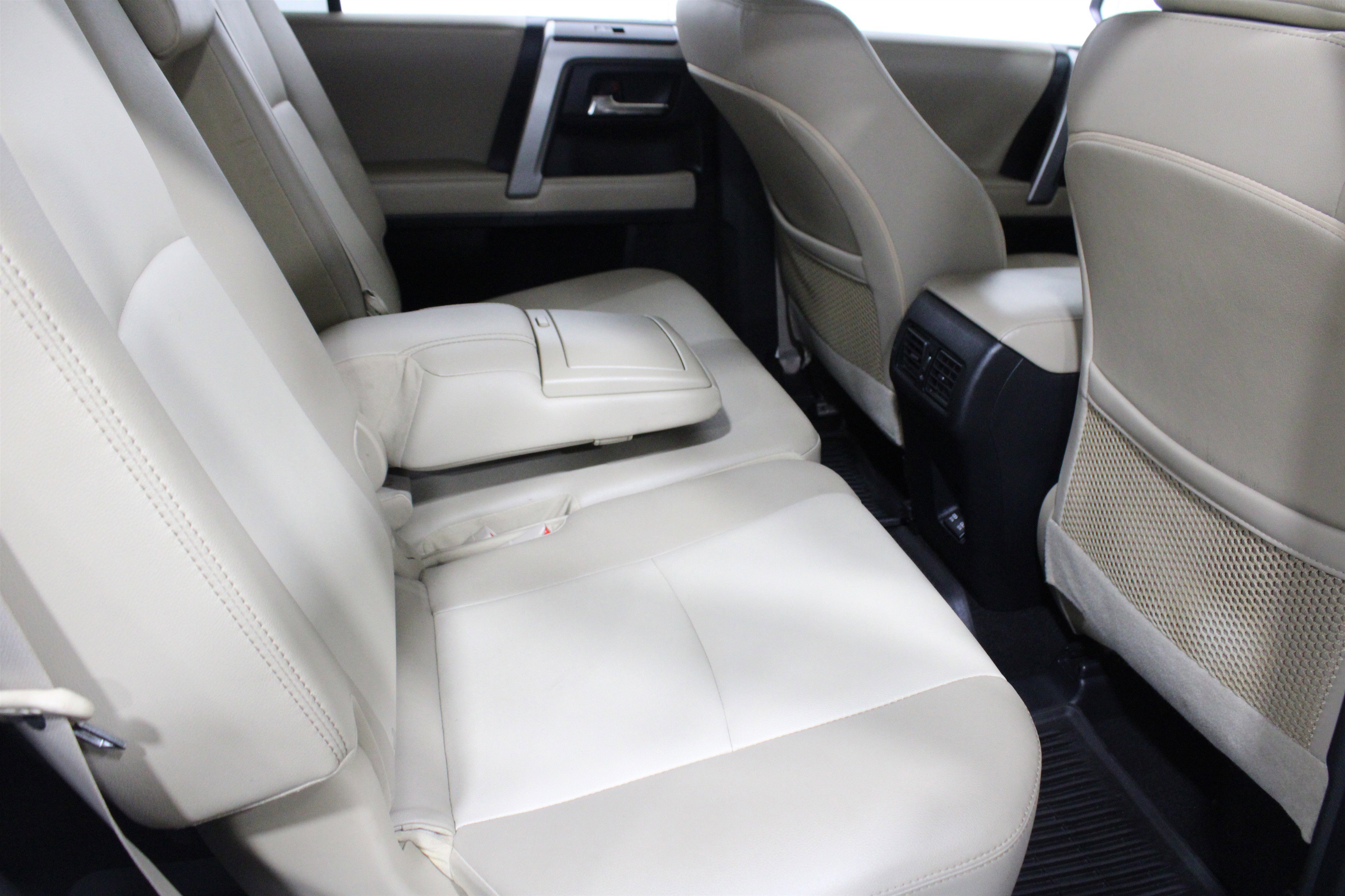 2021 Toyota 4Runner SR5 Premium photo 13