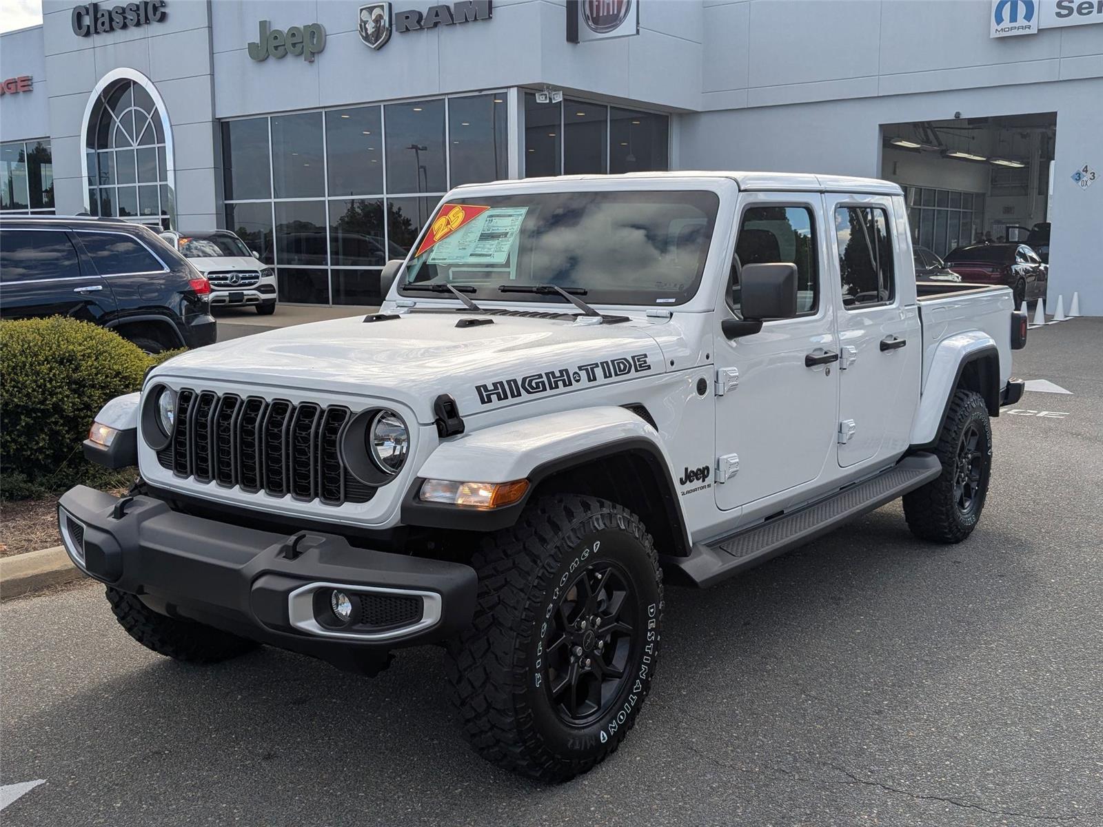 2025 Jeep Gladiator High Tide's photo
