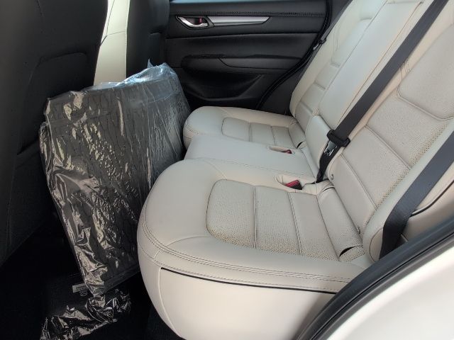 2025 Mazda CX-5 2.5 S Preferred photo 13