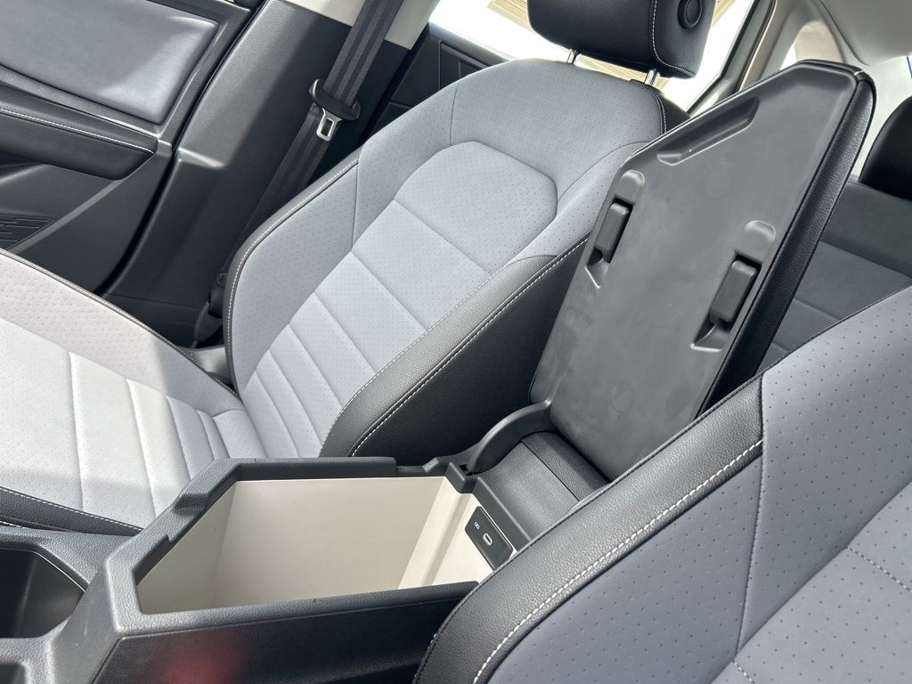 2025 Volkswagen Jetta 1.5T SE photo 32