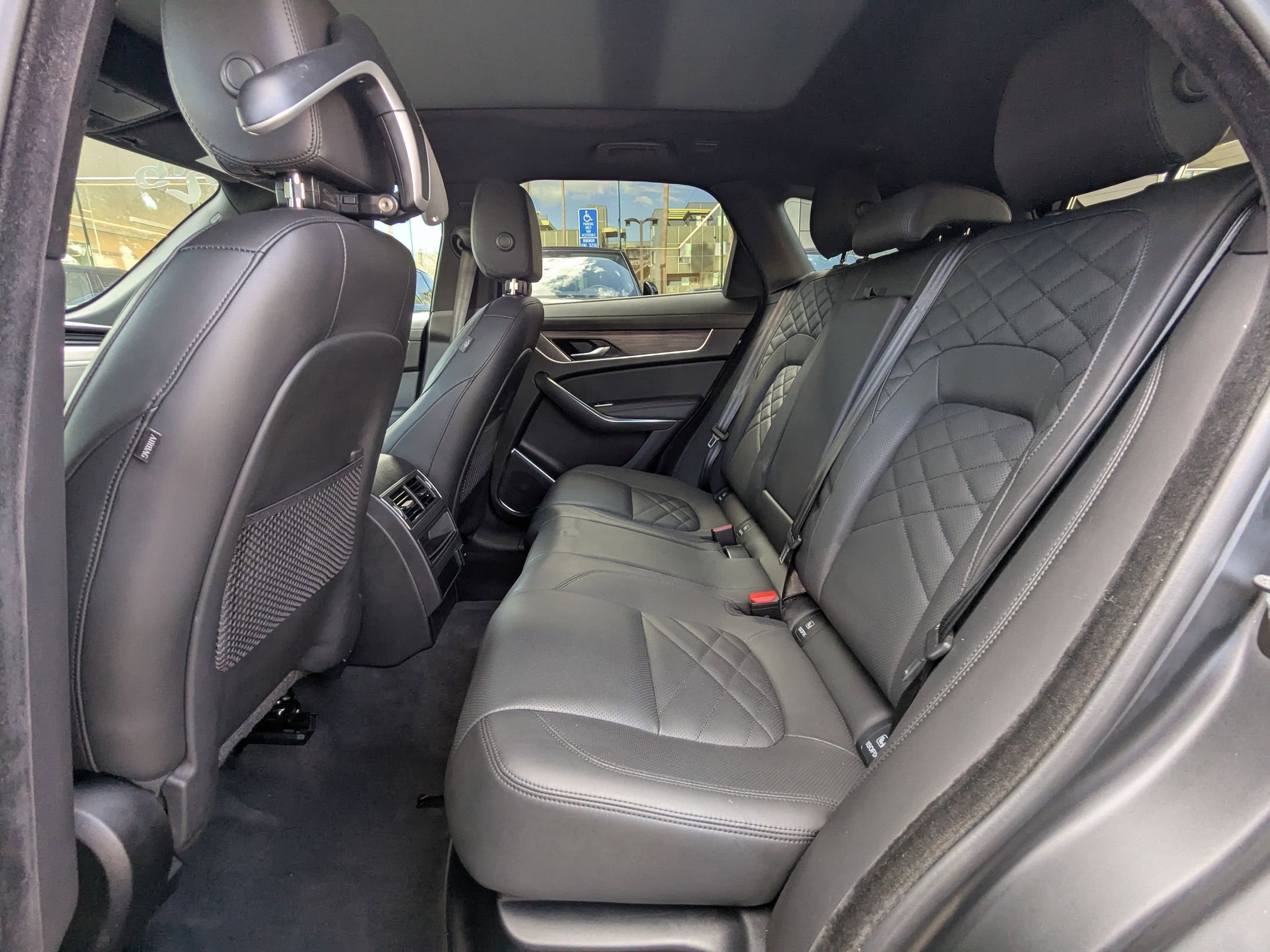2023 Jaguar F-PACE P250 S photo 18
