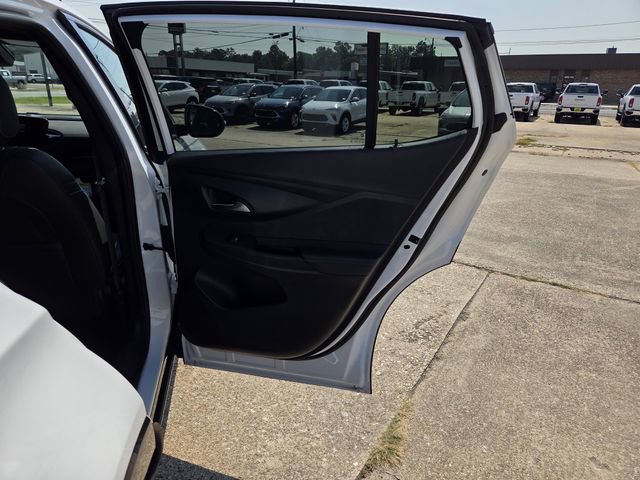 2025 Buick Envista ST photo 32