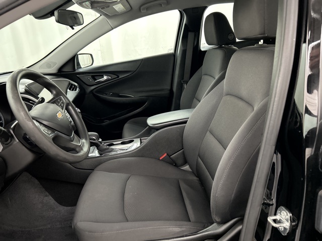 2022 Chevrolet Malibu photo 4