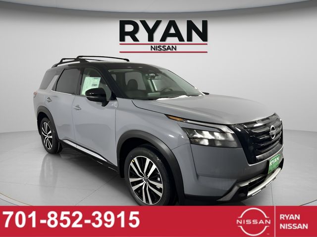2025 Nissan Pathfinder Platinum's photo
