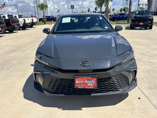 2025 Toyota Camry SE photo 2