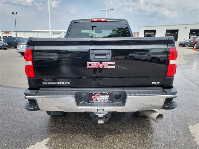 2019 Gmc Sierra HD SLT photo 2