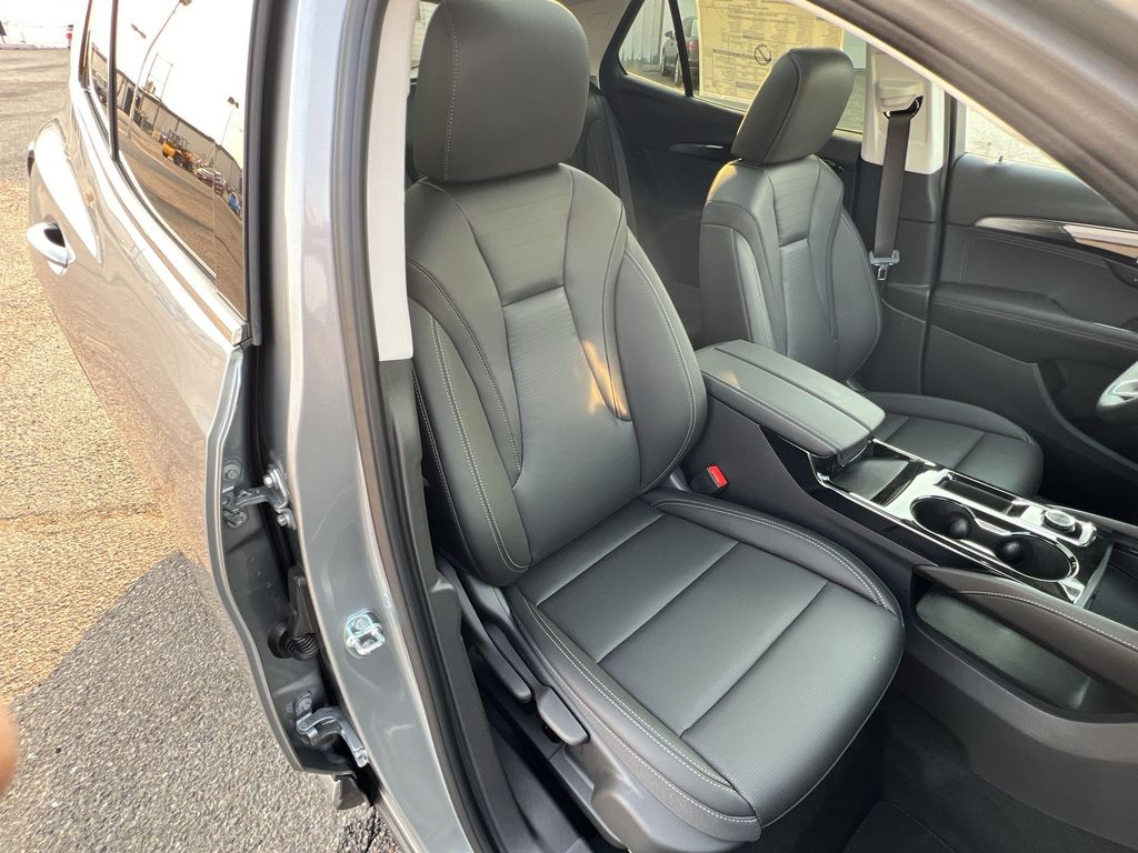 2024 Buick Envision Preferred photo 27
