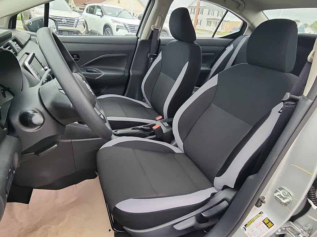 2025 Nissan Versa S photo 11