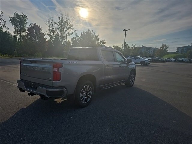 2025 Chevrolet Silverado 1500 RST photo 5