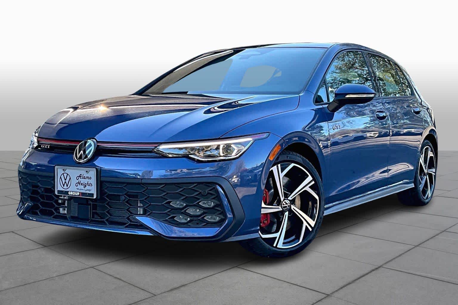 2026 Volkswagen Golf GTI SE's photo