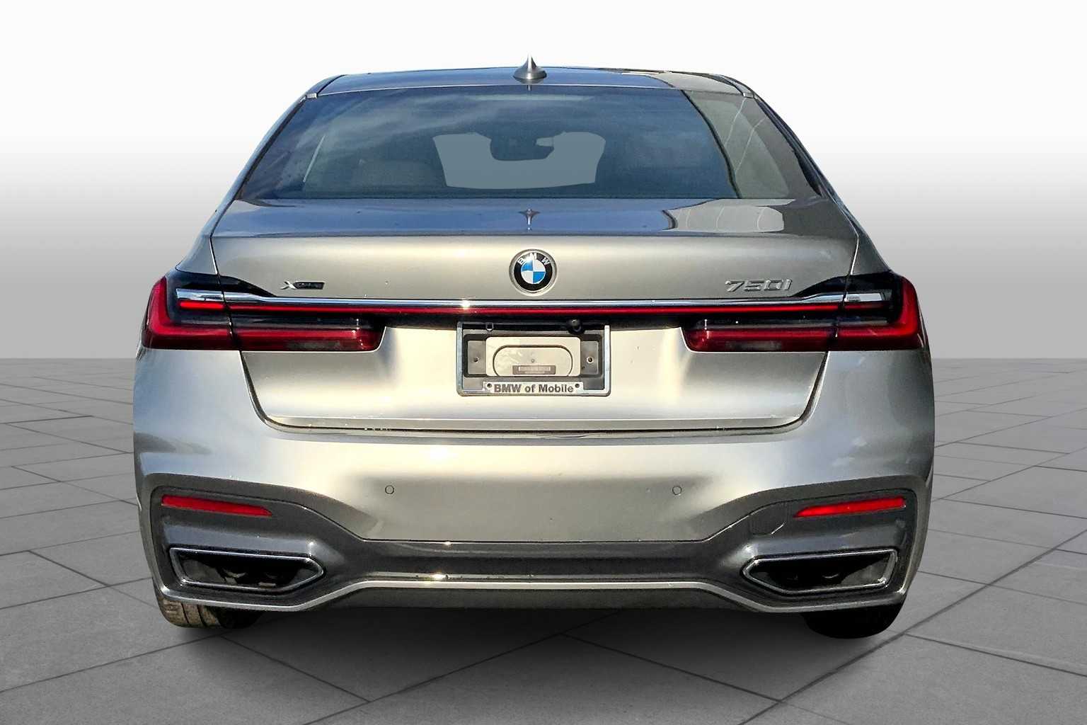 2020 Bmw 750i xDrive Sedan photo 3