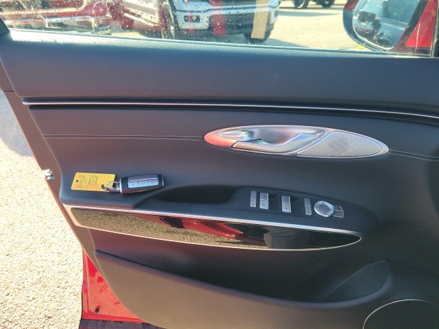 2025 Genesis GV70 2.5T photo 11