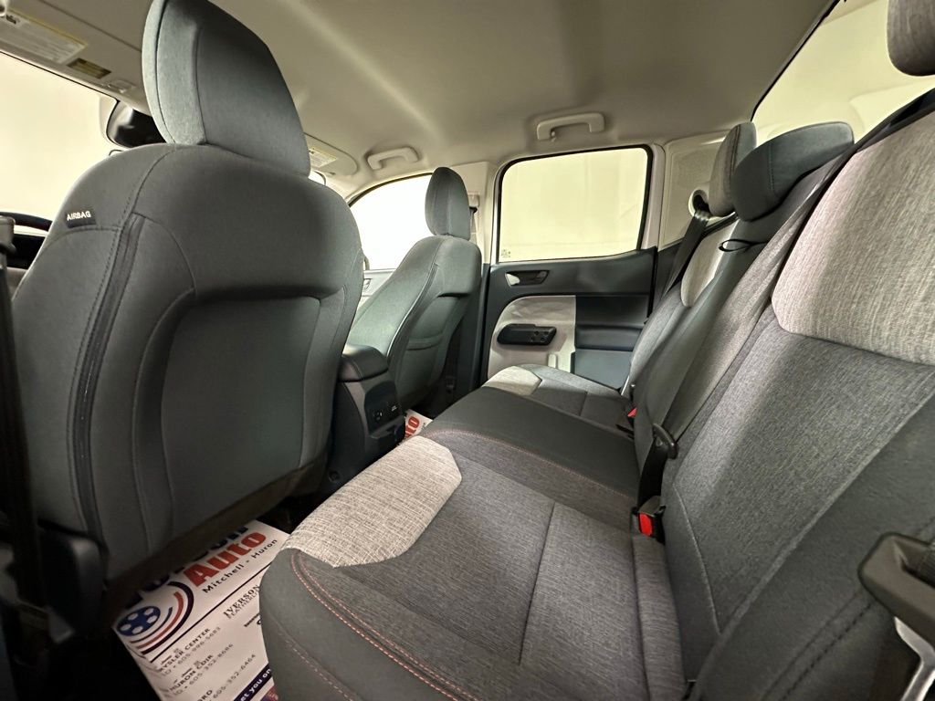 2023 Ford Maverick XLT photo 17