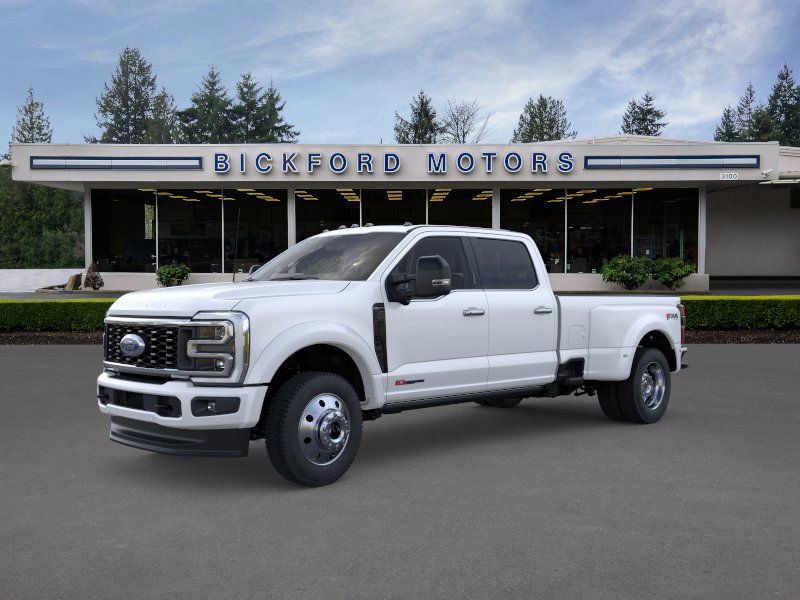 2026 Ford F-450 Super Duty Platinum's photo