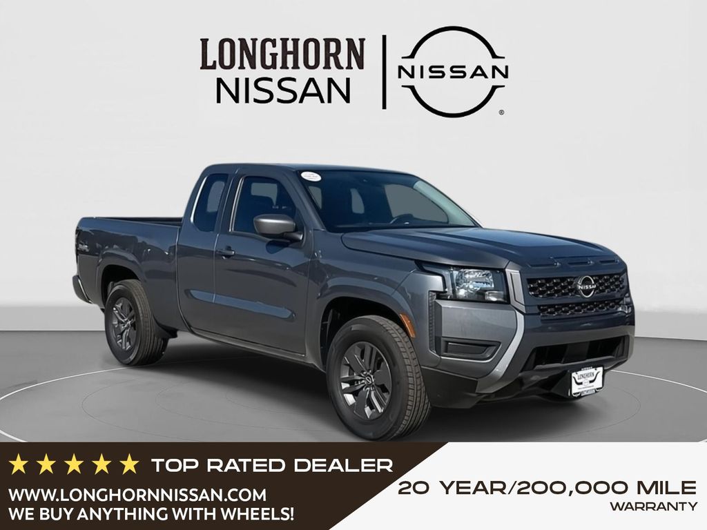 2025 Nissan Frontier SV's photo