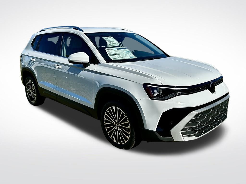 2025 Volkswagen Taos SE photo 2