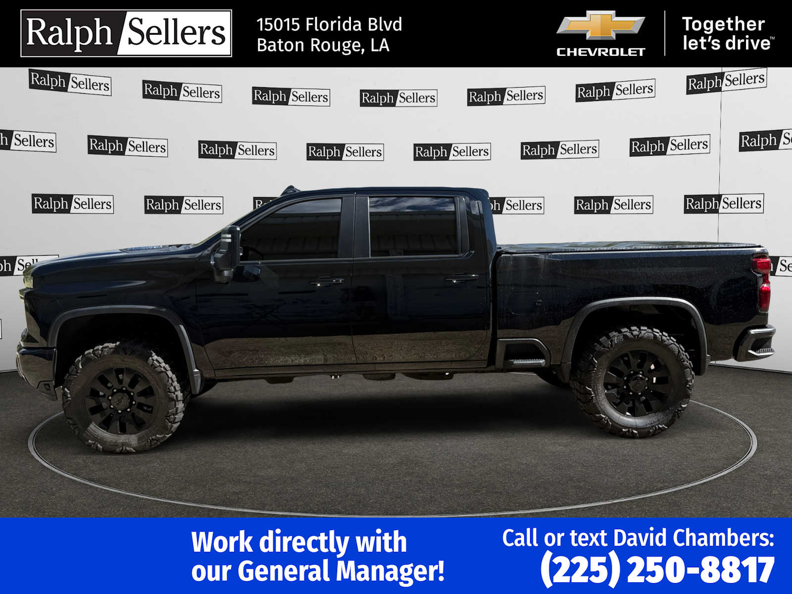 2024 Chevrolet Silverado LT photo 2