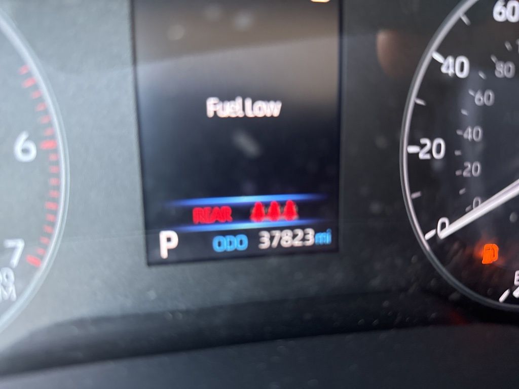 2024 Toyota Corolla Hybrid LE photo 9