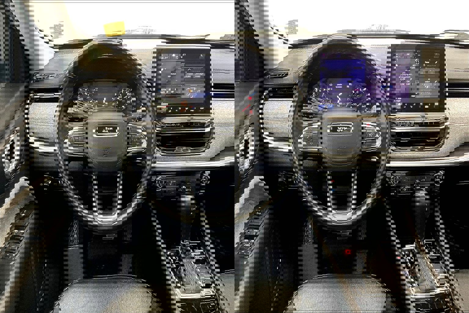 2022 Jeep Compass Latitude Lux photo 4