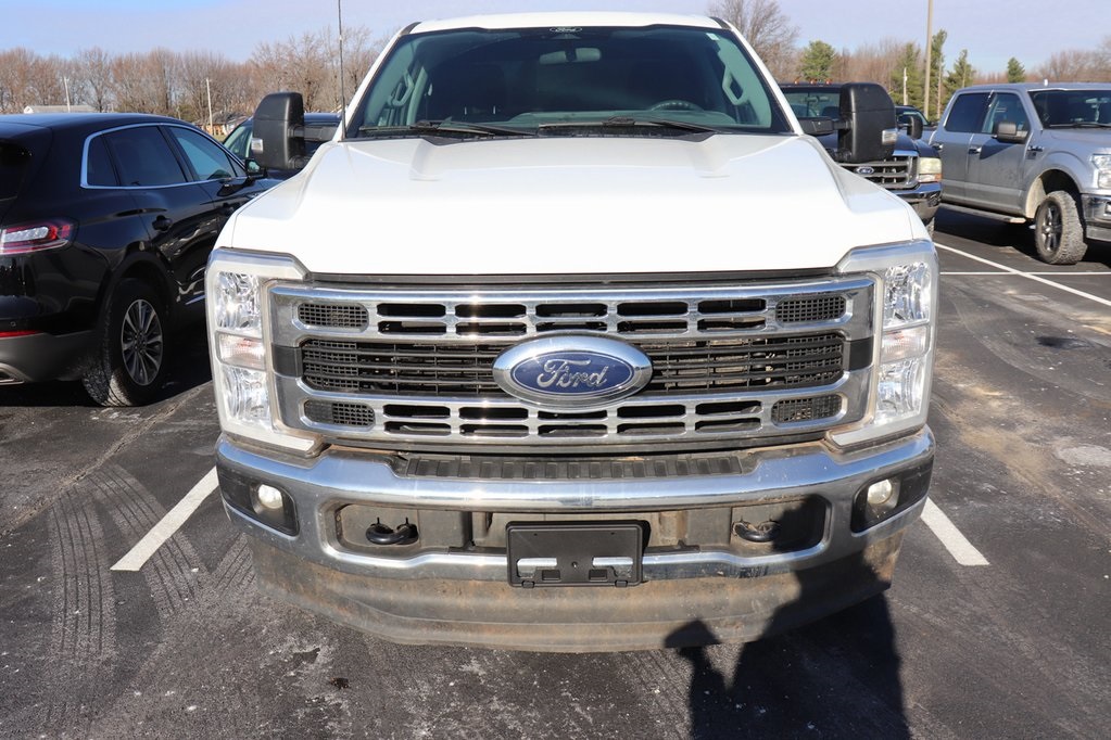 2024 Ford F-250 XLT photo 2