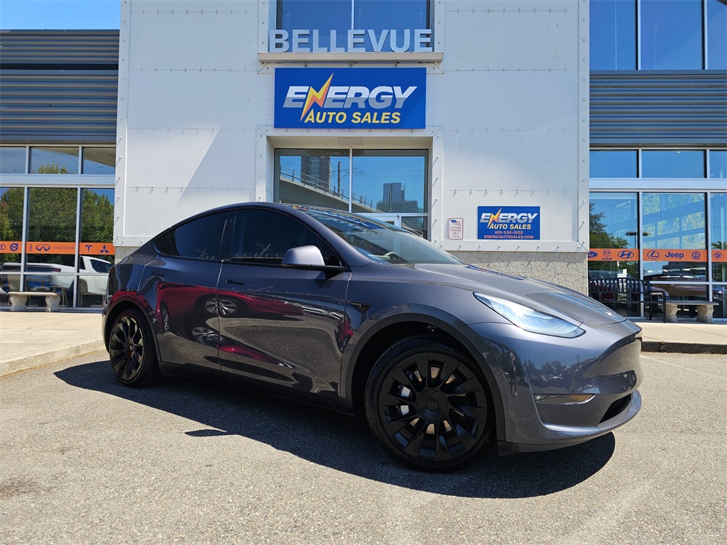 Used 2021 Tesla Model Y Long Range with VIN 5YJYGAEE4MF217616 for sale in North Bend, WA