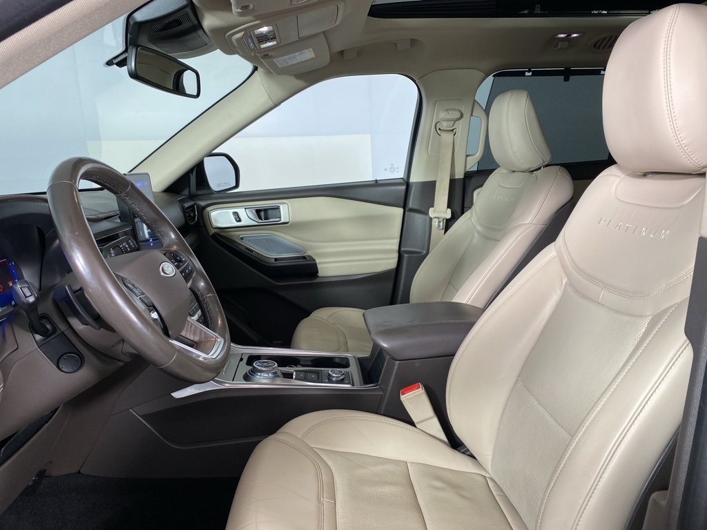 2020 Ford Explorer Platinum photo 3