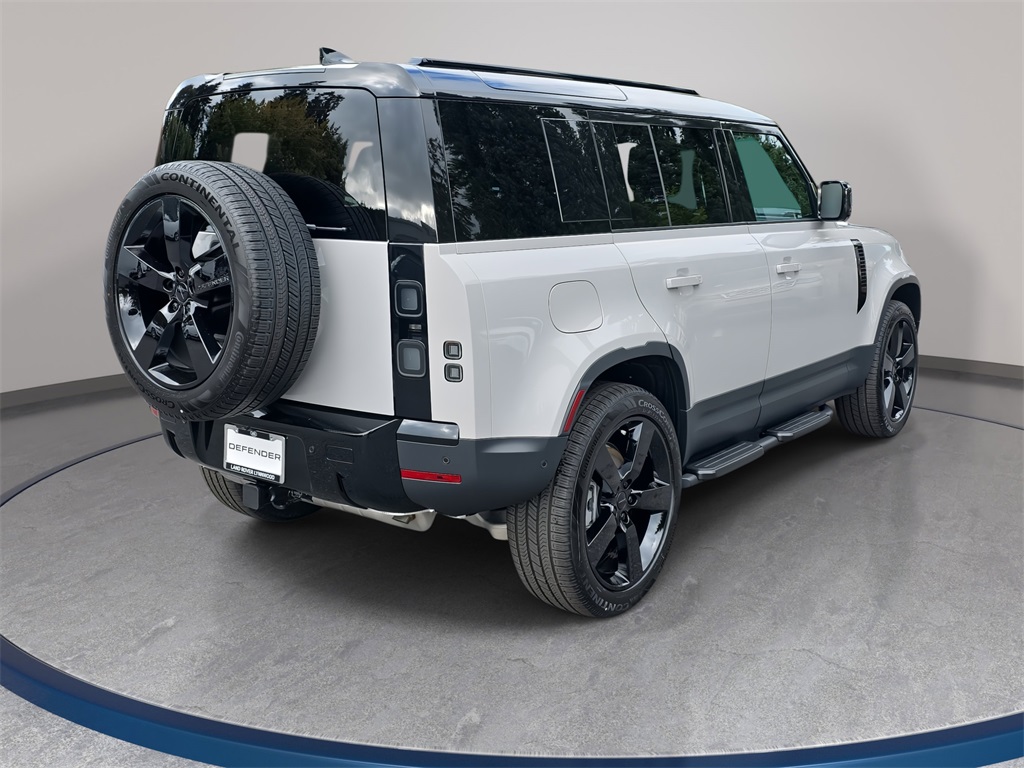 2026 Land Rover Defender 110 S photo 3