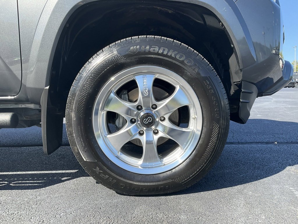 2016 Toyota Tacoma Limited photo 20