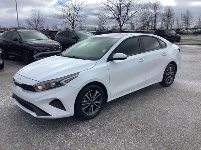 2024 Kia Forte LXS's photo