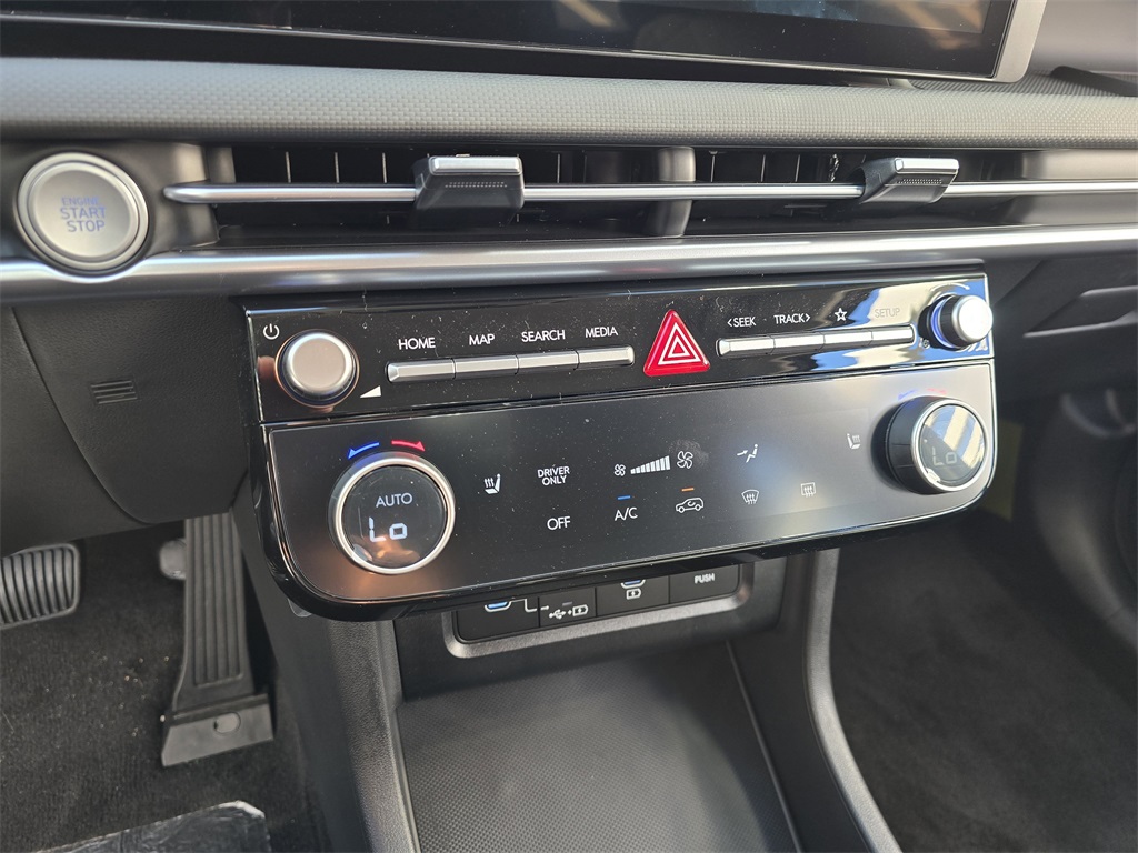 2025 Hyundai Tucson Hybrid Blue photo 18