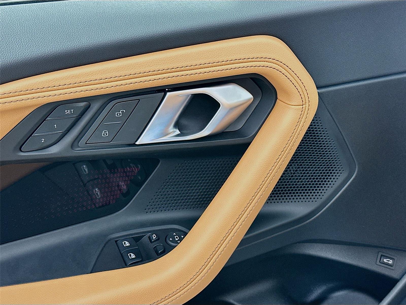 2025 Bmw 230i xDrive photo 18