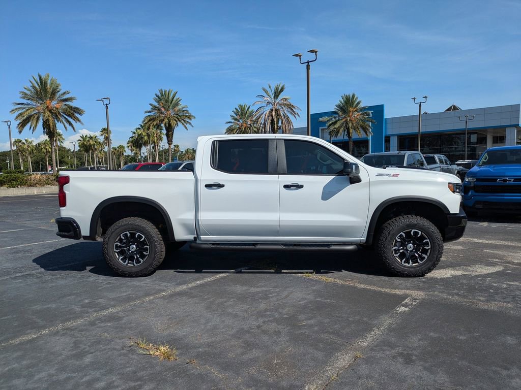 2025 Chevrolet Silverado 1500 ZR2 photo 3