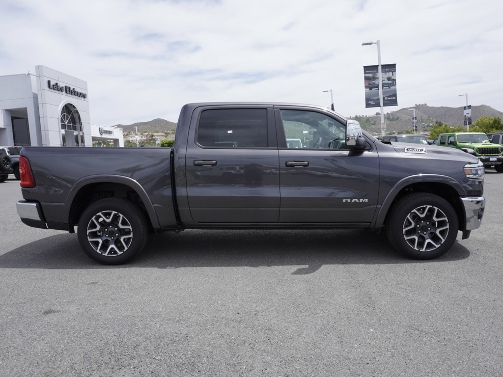 2025 Ram 1500 Laramie photo 2
