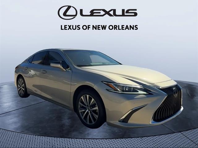 2019 Lexus ES
