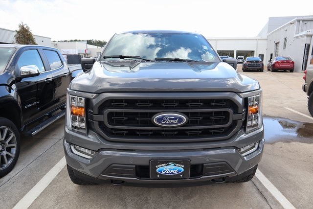2021 Ford F-150 XLT photo 2