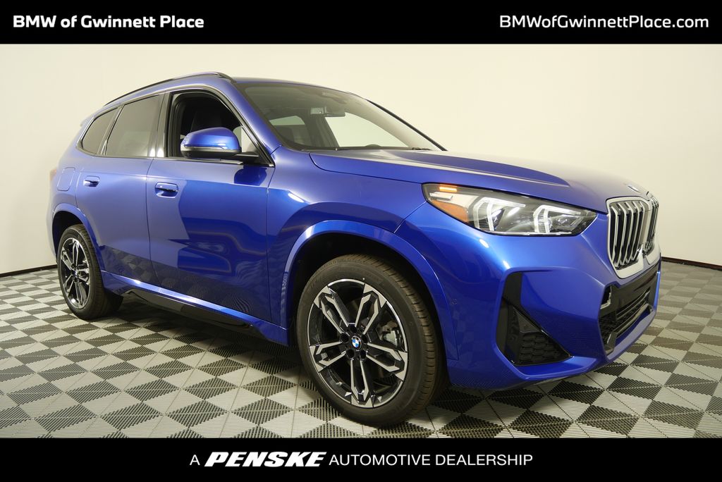 2025 BMW X1 28i's photo