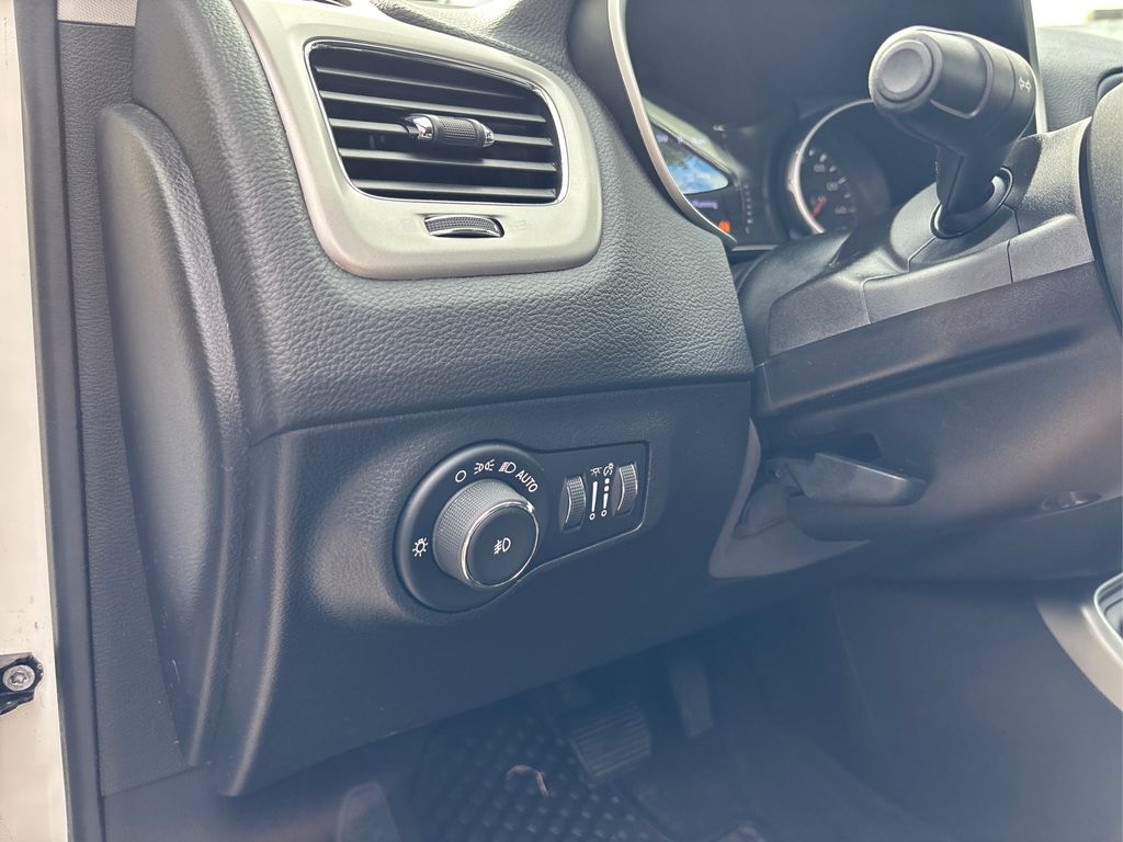2019 Jeep Compass Latitude photo 19