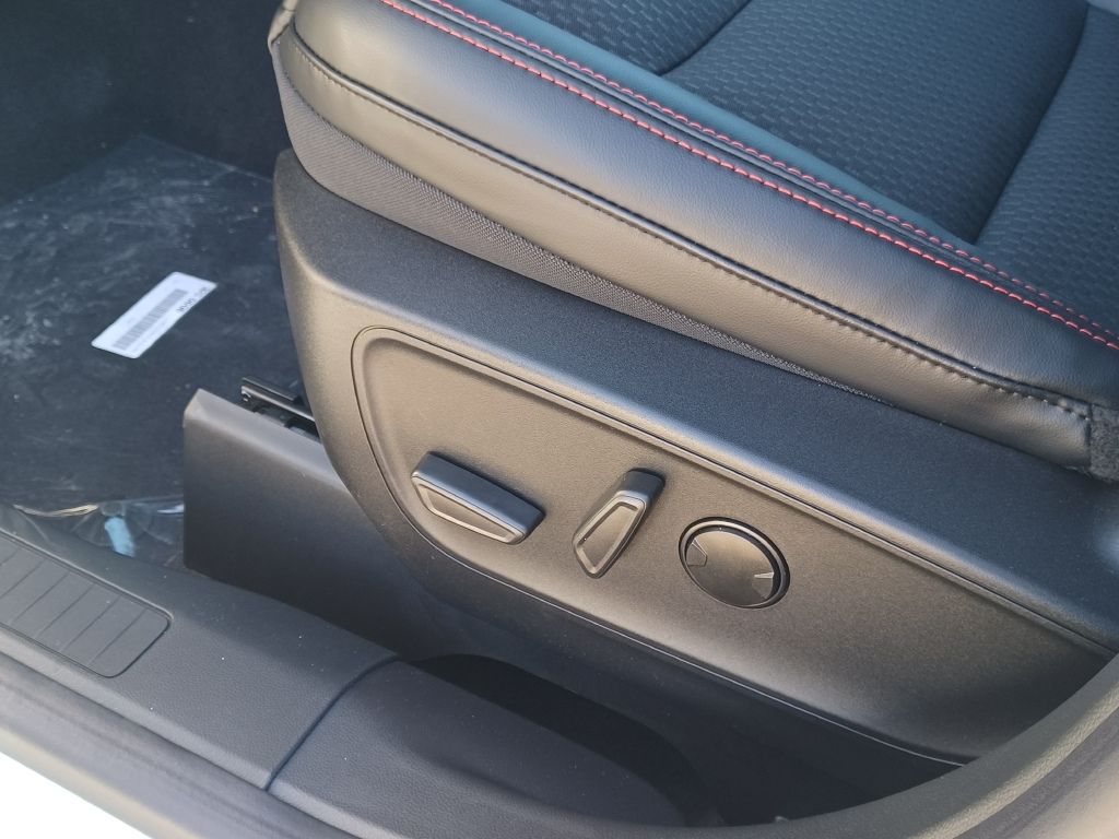 2024 Ford Escape ST-Line Select photo 19