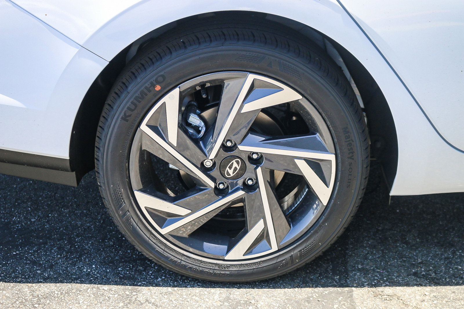 New 2025 Serenity White Hyundai SEL Sport image 10