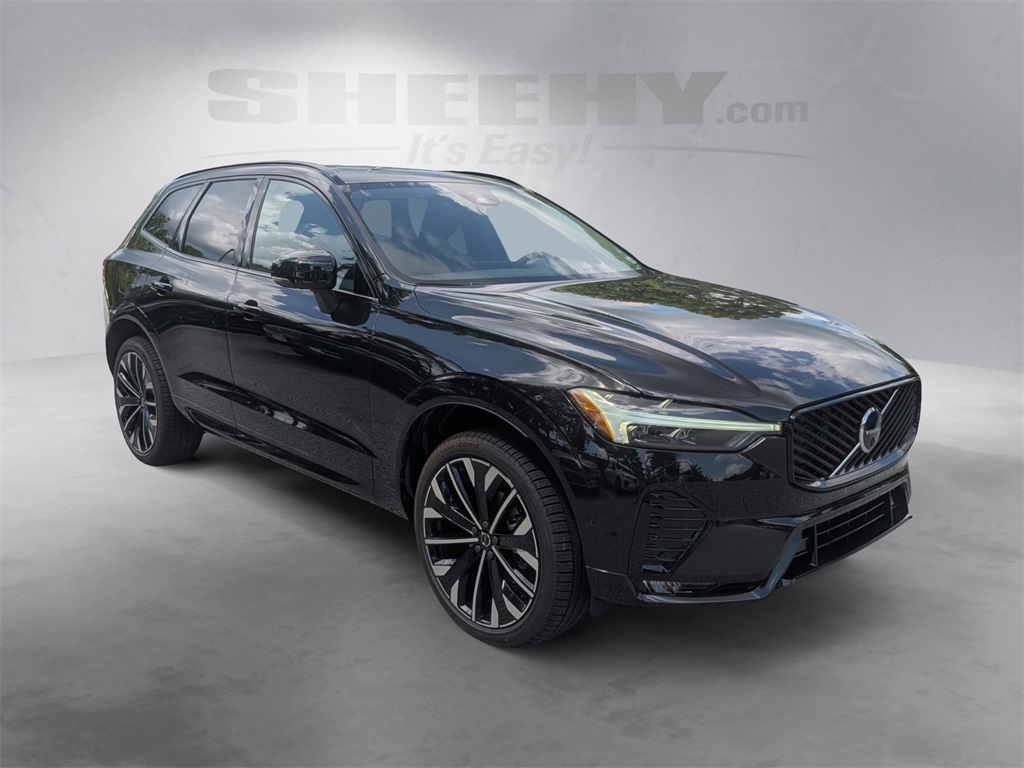 2026 Volvo XC60 B5 photo 2