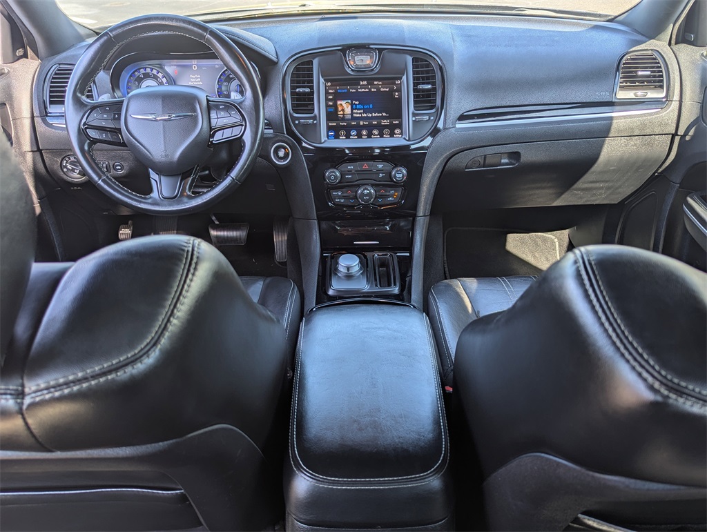 2019 Chrysler 300 S photo 23